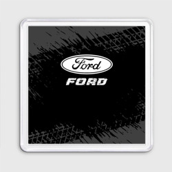 Магнит 55*55 Ford Speed на темном фоне со следами шин