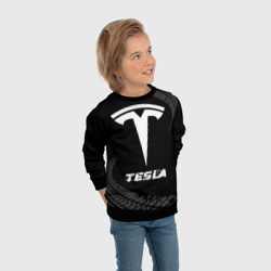 Свитшот с принтом Tesla Speed на темном фоне со следами шин для мужчины, вид на модели спереди №3. Цвет основы: черный
