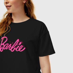 Женская футболка хлопок Oversize Блестящий логотип Барби - фото 2
