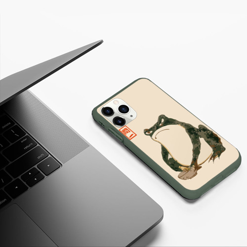 Чехол для iPhone 11 Pro матовый Лягушка - Мацумото Ходжи, цвет темно-зеленый - фото 5
