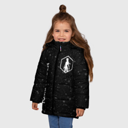 Зимняя куртка для девочек 3D Tomb Raider glitch на темном фоне: надпись, символ - фото 2