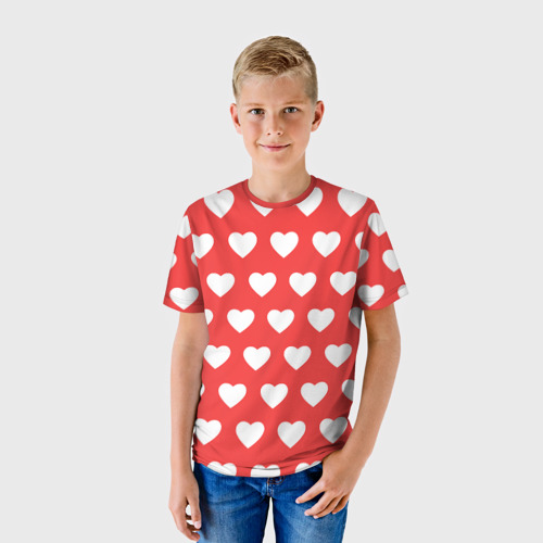 Детская футболка 3D с принтом Сердечки на красном фоне, фото на моделе #1