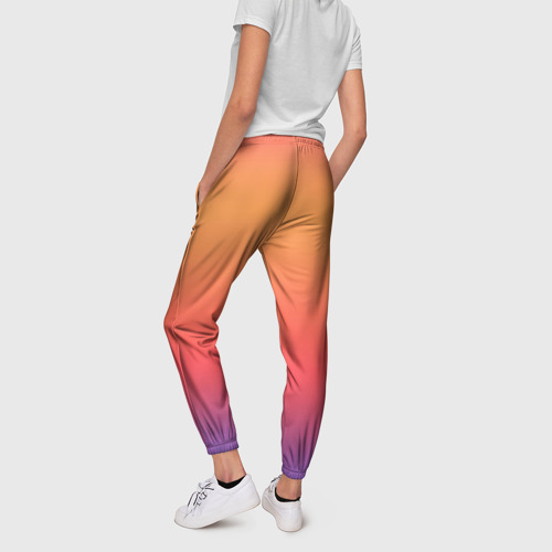 Женские брюки 3D с принтом Цвета заката градиент, вид сзади #2