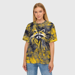 Женская футболка oversize 3D Абстрактный желтый енот в стиле арт - фото 2