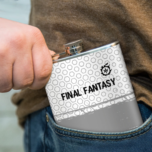 Фляга Final Fantasy glitch на светлом фоне: символ сверху - фото 4