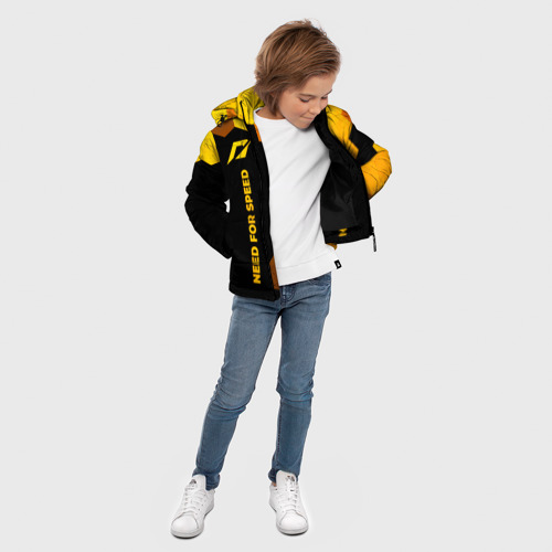 Зимняя куртка для мальчиков 3D с принтом Need for Speed - gold gradient: по-вертикали, вид сбоку #3
