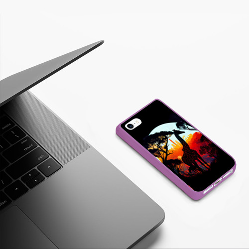 Чехол для iPhone 5/5S матовый Королевство жирафов, цвет фиолетовый - фото 5