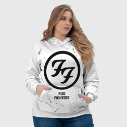 Толстовка с принтом Foo Fighters glitch на светлом фоне для женщины, вид на модели спереди №4. Цвет основы: белый