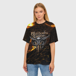 Женская футболка oversize 3D Baldurs Gate 3 logo gold and black - фото 2