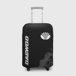 Чехол для чемодана 3D Daewoo Speed на темном фоне со следами шин: надпись, символ