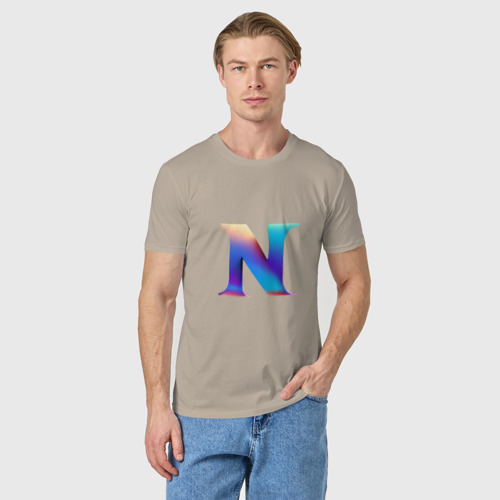 Мужская футболка хлопок с принтом Буква N градиент - нейросеть, фото на моделе #1