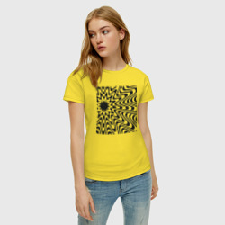 Женская футболка хлопок Иллюзия черных линий - волнистые полосы - фото 2