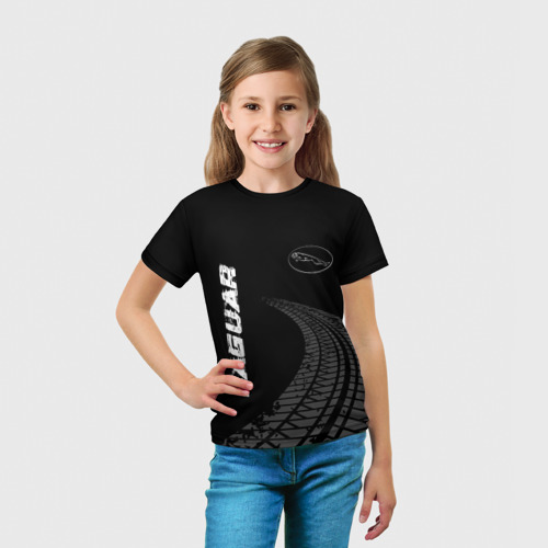 Детская футболка 3D с принтом Jaguar speed на темном фоне со следами шин: надпись, символ, вид сбоку #3