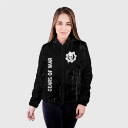 Женская куртка 3D Gears of War glitch на темном фоне: надпись, символ - фото 2