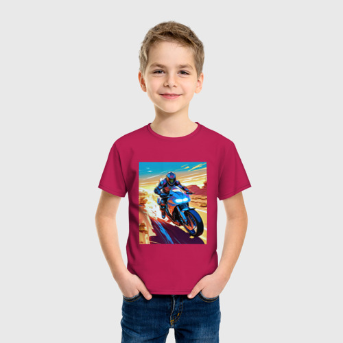 Детская футболка хлопок Мотоциклист в пустыне, цвет маджента - фото 3