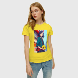 Женская футболка хлопок Городская девчонка с жёлтым черепом - аниме - фото 2