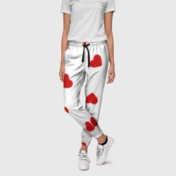 Женские брюки 3D Красные сердечки на белом - фото 2