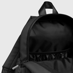 Рюкзак с принтом Прикольная капибара — мем для ребенка, вид на модели спереди №4. Цвет основы: белый