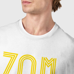 Футболка с принтом Zom 100 logo для женщины, вид на модели спереди №4. Цвет основы: белый