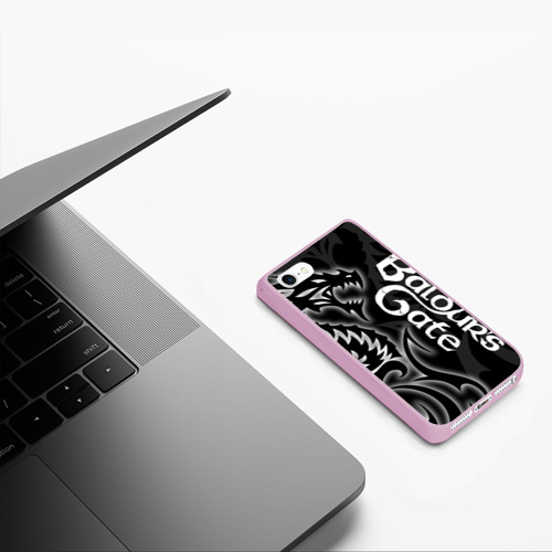 Чехол для iPhone 5/5S матовый Балдурс гейт 3 - черный дракон, цвет розовый - фото 5