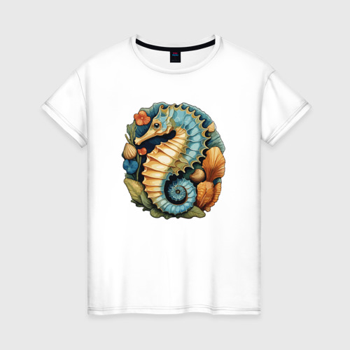 Женская футболка из хлопка с принтом Морской конек среди ракушек, вид спереди №1