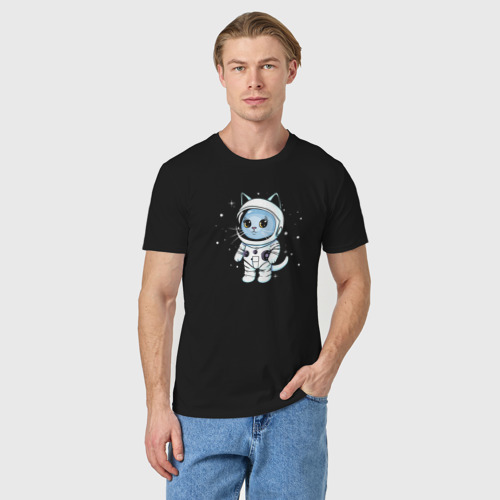 Мужская светящаяся футболка с принтом Котик в космосе, фото на моделе #1