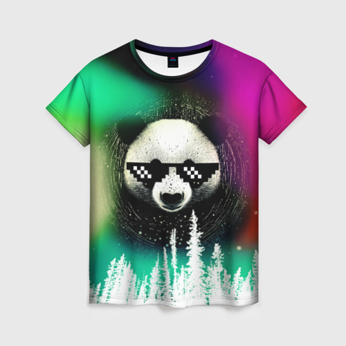 Женская футболка 3D с принтом Панда в очках на фоне северного сияния и леса, вид спереди #2