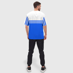 Футболка с принтом ФК Ротор - синии линии для мужчины, вид на модели сзади №2. Цвет основы: белый