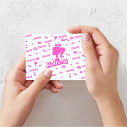 Поздравительная открытка Мамочка - силуэт барби: паттерн розовый на белом фоне - фото 2