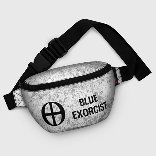 Поясная сумка 3D с принтом Blue Exorcist glitch на светлом фоне: надпись и символ, фото #5