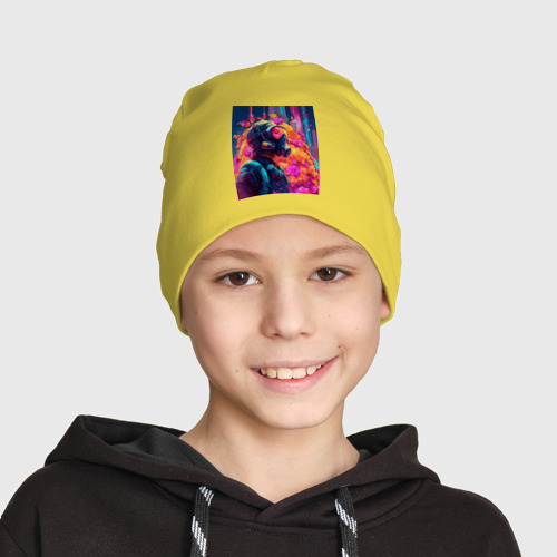 Детская шапка демисезонная Девушка в защитной маске в окружении неоновых цветов, цвет желтый - фото 3