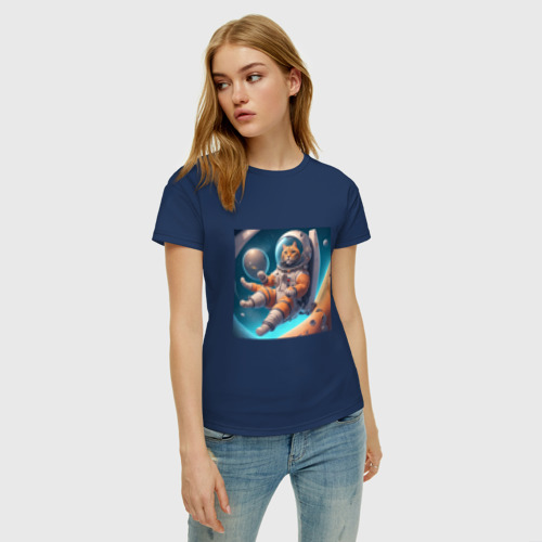 Женская футболка хлопок Тигр космонавт в космосе, цвет темно-синий - фото 3