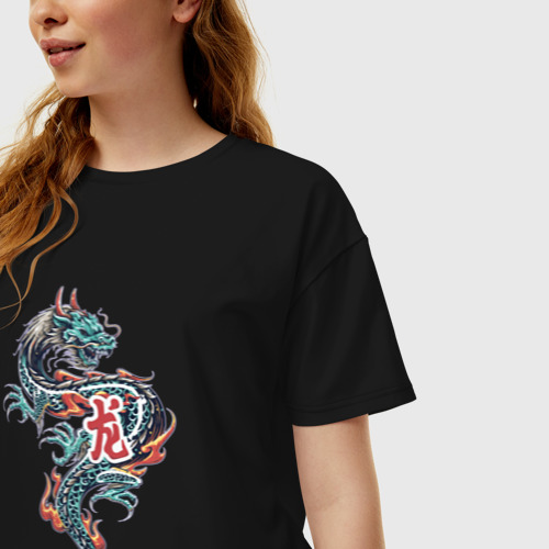 Женская футболка хлопок Oversize Китайский дракон с иероглифами, цвет черный - фото 3