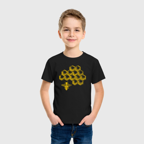 Детская футболка хлопок с принтом Пчела и соты, фото на моделе #1