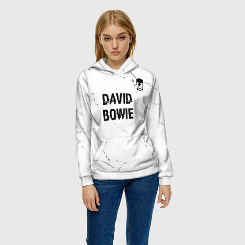 Женская толстовка 3D с принтом David Bowie glitch на светлом фоне: символ сверху, фото на моделе #1