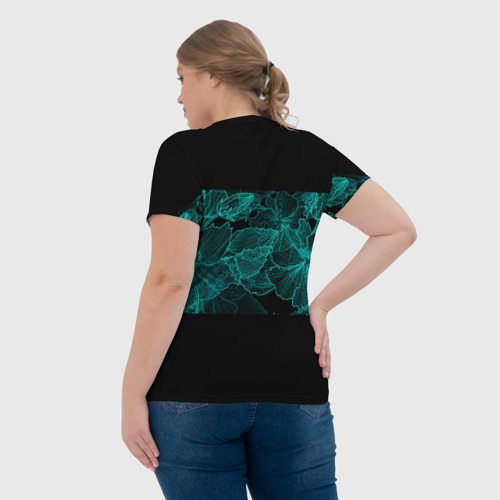 Женская футболка 3D с принтом Вавилон на фоне цветочных узоров, вид сзади #2