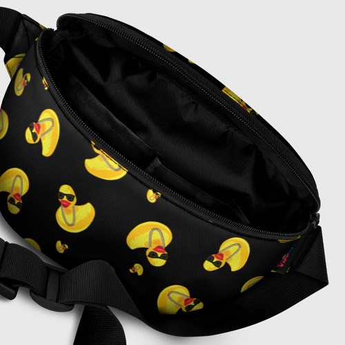 Поясная сумка 3D с принтом Жёлтая уточка в в темных очках и цепочке на черном, фото #6