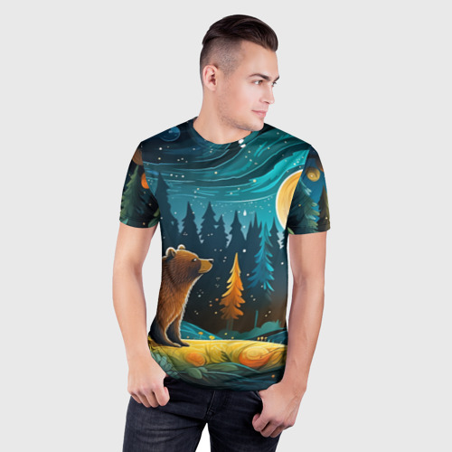 Мужская футболка 3D Slim с принтом Хозяин тайги: медведь в лесу, фото на моделе #1