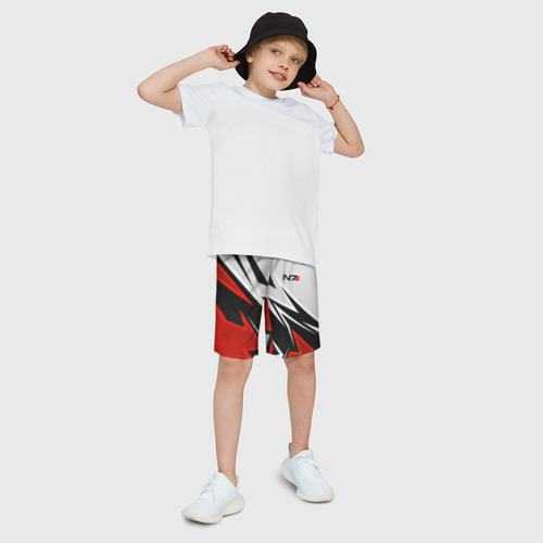 Детские спортивные шорты 3D с принтом N7 mass effect - white and red, фото на моделе #1