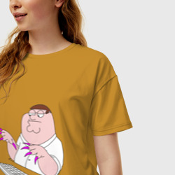 Женская футболка хлопок Oversize Питер Гриффен с длинными ногтями - фото 2