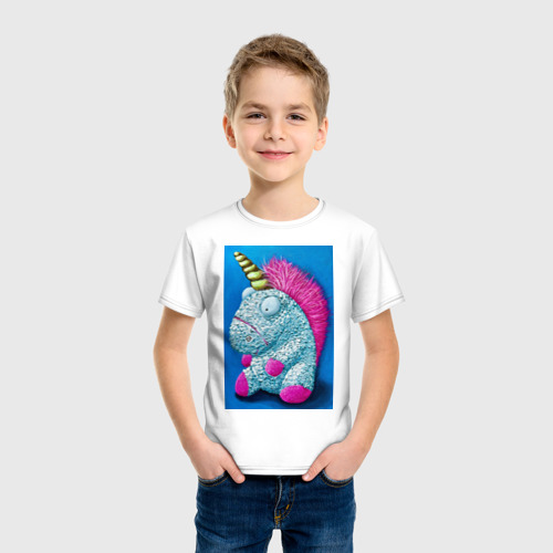 Детская футболка хлопок с принтом Волшебный единорог на удачу маслом, фото на моделе #1