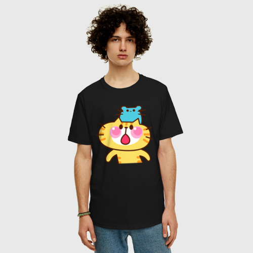Мужская футболка хлопок Oversize с принтом Жёлтый котик с мышонком, фото на моделе #1