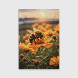 Обложка для паспорта матовая кожа Пчела на цветке