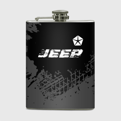 Фляга Jeep speed на темном фоне со следами шин посередине