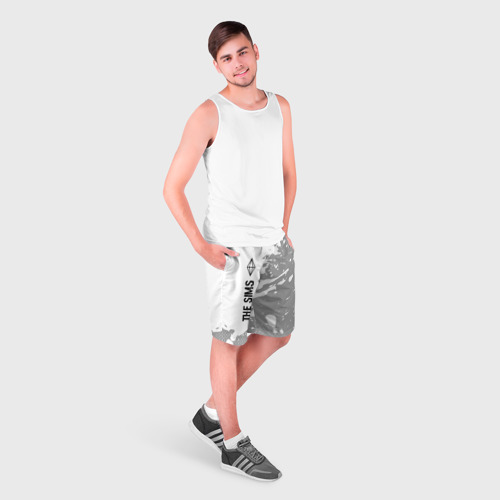 Мужские шорты 3D с принтом The Sims glitch на светлом фоне по-вертикали, фото на моделе #1
