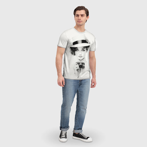 Мужская футболка 3D с принтом Милая девушка с ретро камерой, вид сбоку #3