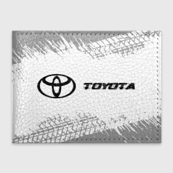 Обложка для студенческого билета Toyota speed на светлом фоне со следами шин по-горизонтали