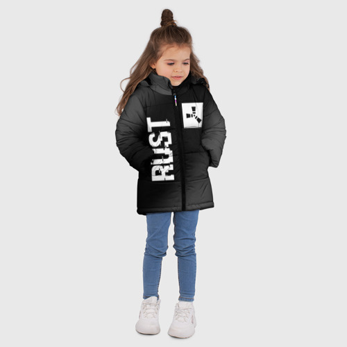 Зимняя куртка для девочек 3D с принтом Rust glitch на темном фоне вертикально, вид сбоку #3