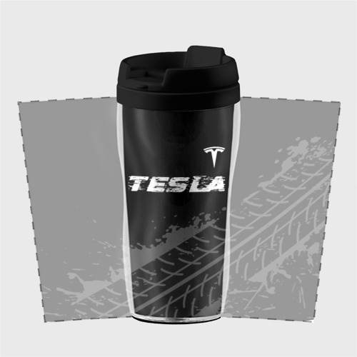 Термокружка-непроливайка Tesla speed на темном фоне со следами шин посередине - фото 2