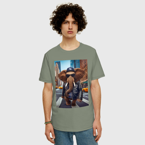 Мужская футболка хлопок Oversize Funny elephant - a New Yorker - ai art, цвет авокадо - фото 3